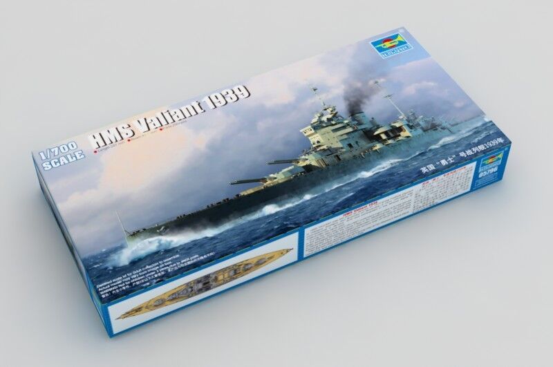 Trumpeter 1/700 05796 HMS Valiant с 1939 г.Корабль