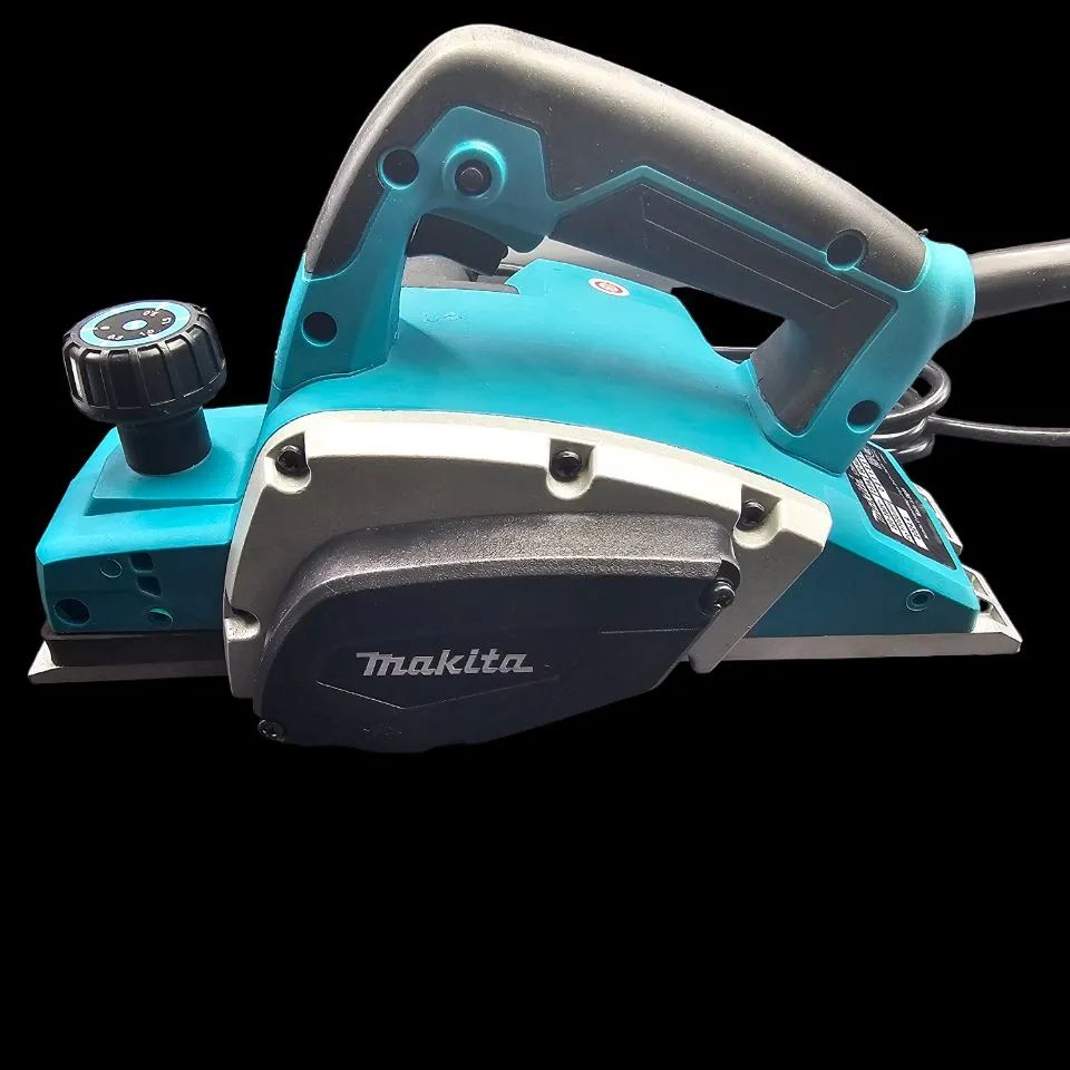 Электрорубанок рубанок Makita KP0800X