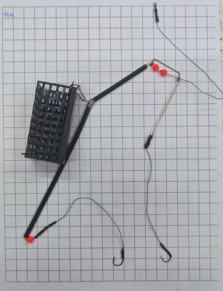 Оснастка фидерная на леща, 2 крючка, кормушка Касатка 90 гр