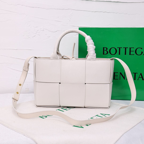 BOTTEGA VENETA Рюкзак - купить с доставкой по выгодным ценам в интернет ...
