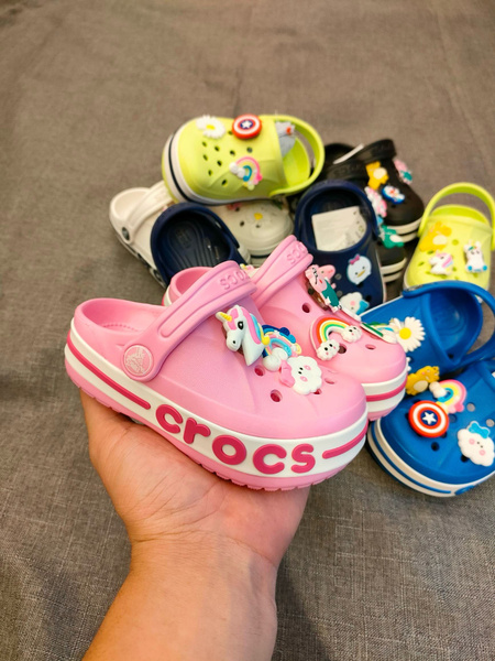 Тапочки Crocs Crocs Sarah Clog - купить с доставкой по выгодным ценам в ...