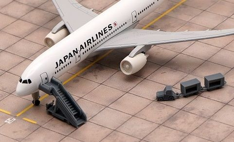 Набор, самолёт Боинг 787, аэродромная площадка, трап и тягач с ...