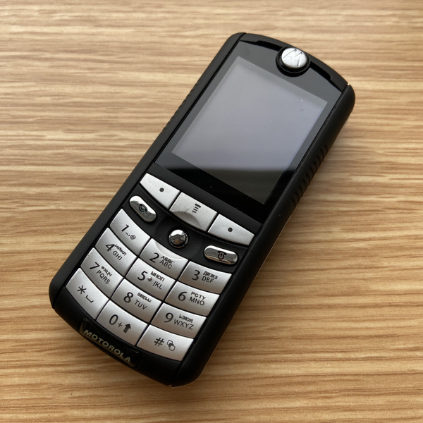 Мобильный телефон Motorola E398, черный - купить по выгодной цене в ...