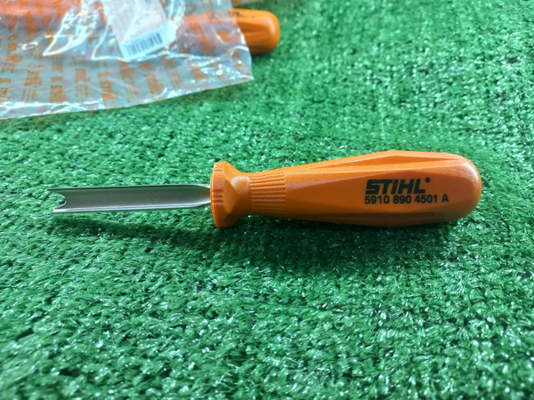 Съемник регулировочных колпачков карбюратора STIHL для FS-130 и др ...