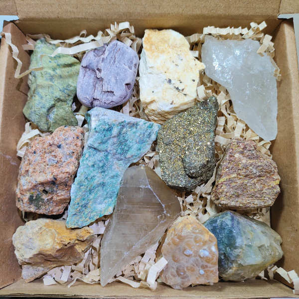 Коллекция минералов. Натуральные полудрагоценные и поделочные ...