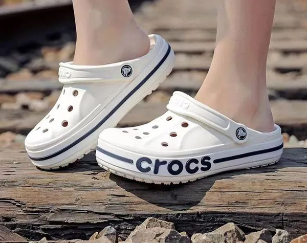 Босоножки Crocs - купить с доставкой по выгодным ценам в интернет ...