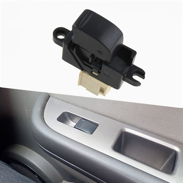 Кнопка переключения стеклоподъемников доступна для пикапа Nissan Almera ...