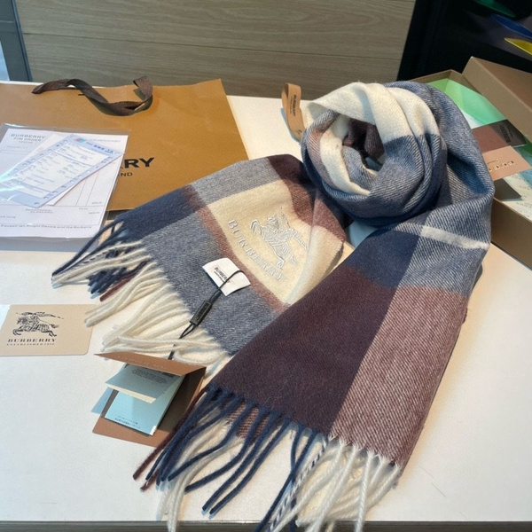 Шарф Burberry - купить с доставкой по выгодным ценам в интернет ...