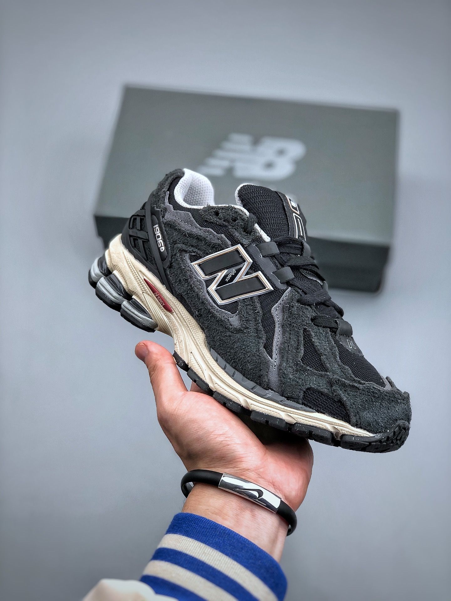 КроссовкиNewBalance1906