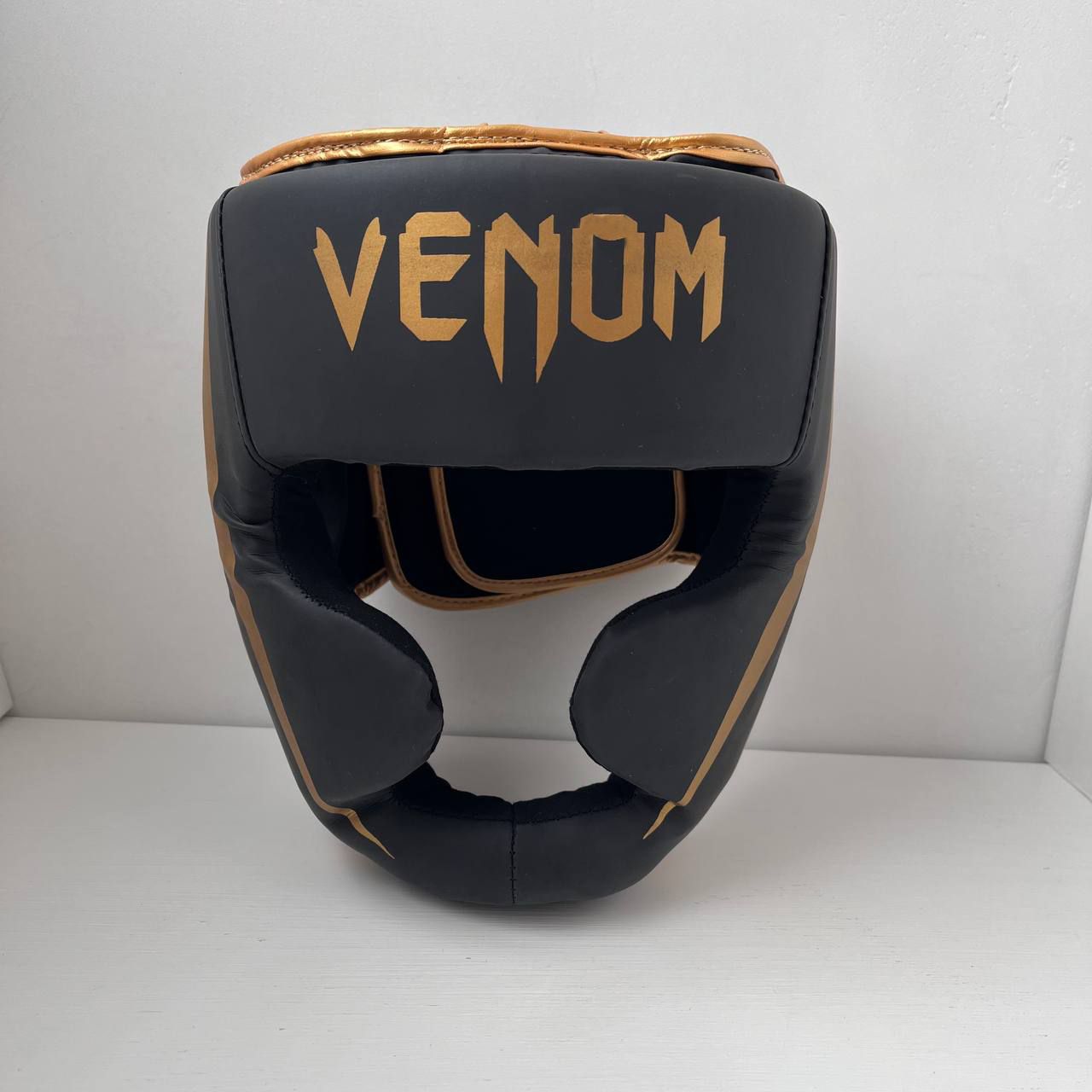 Шлем боксерский Venom размер M