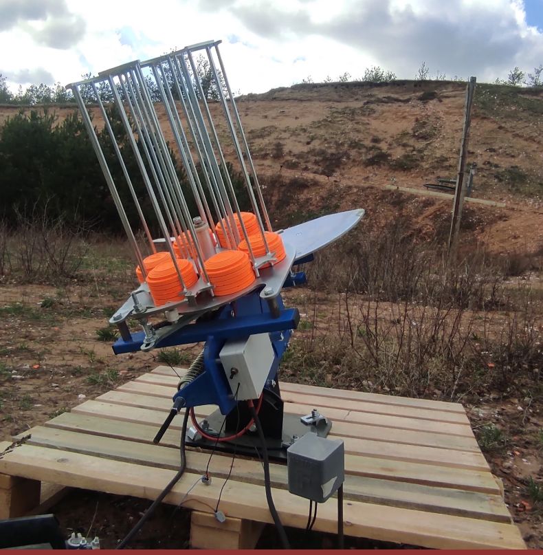 Машинка для метания тарелочек (электрическая)