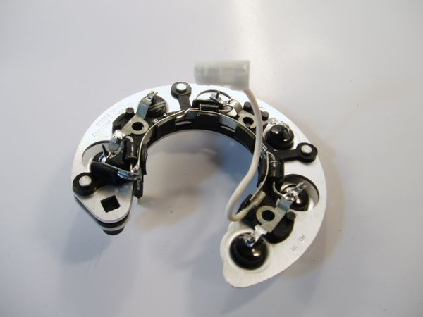 Кроншт генер 2108. Диодный мост ваз 2108. Диодный мост генератора волга 3110 бпв 087-120. Диодный мост генер дв. Диодный мост генератора ваз 2108.