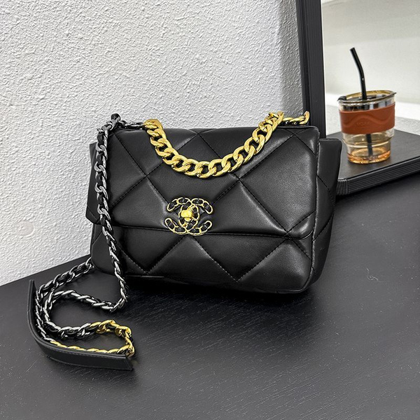Chanel Клатч - купить с доставкой по выгодным ценам в интернет-магазине ...