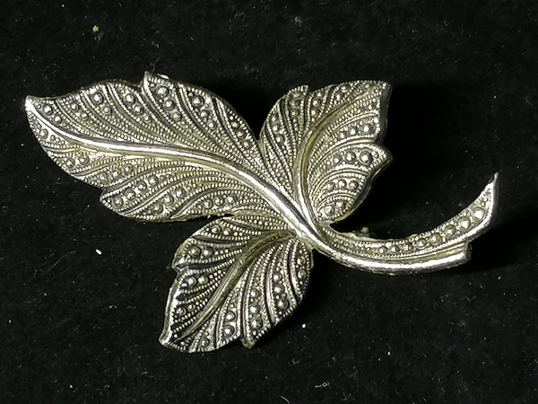 Винтажная брошь. Листок. Металл. Англия середина ХХ века. купить по ...