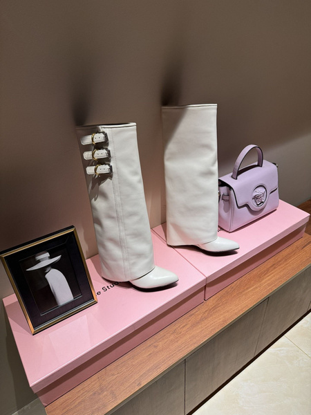 Сапоги Givenchy купить на OZON по низкой цене (1737040691)