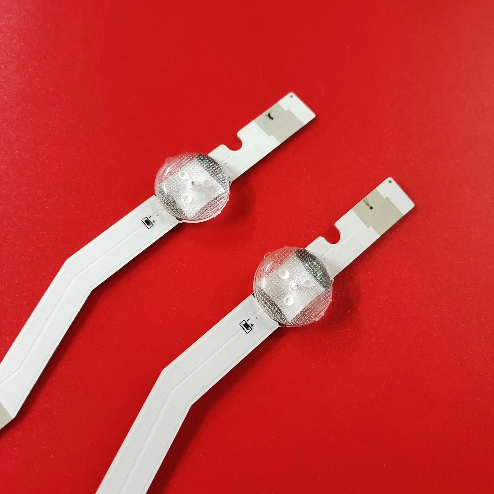 LED подсветка для ТВ SAMSUNG UE32M4000 UE32M4000AU, V7DN-320SM0-R1 5LED 3PIN