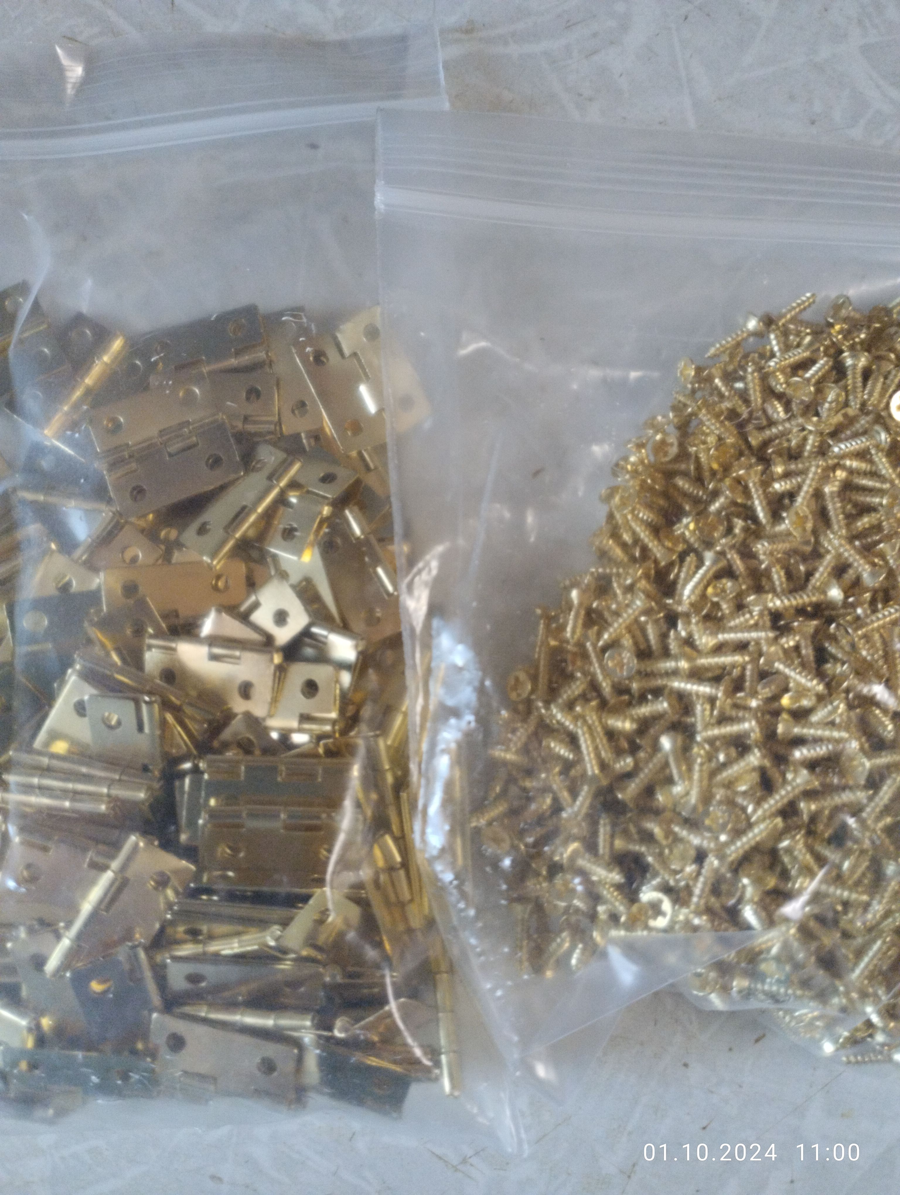 пели мини 18*16 (набор: петли 10шт, шурупы 40шт)