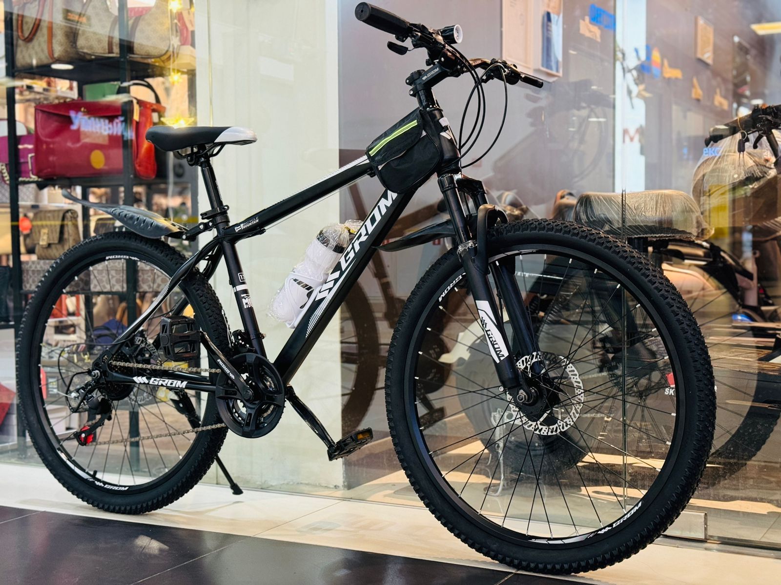 Велосипед горный 26" GROM, 21 скорость, рост 140-180 см, рама 17", серо-желтый, подростковый купить c доставкой на OZON по низкой цене (1089324740)