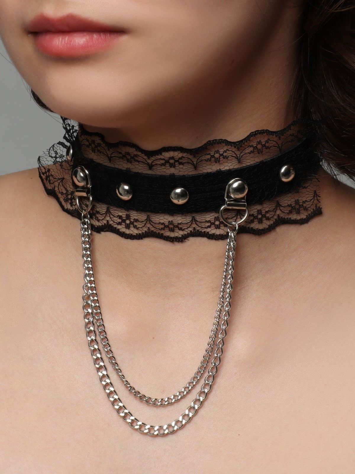 Чокер "Искушение" кружево с цепями, цвет чёрный в серебре