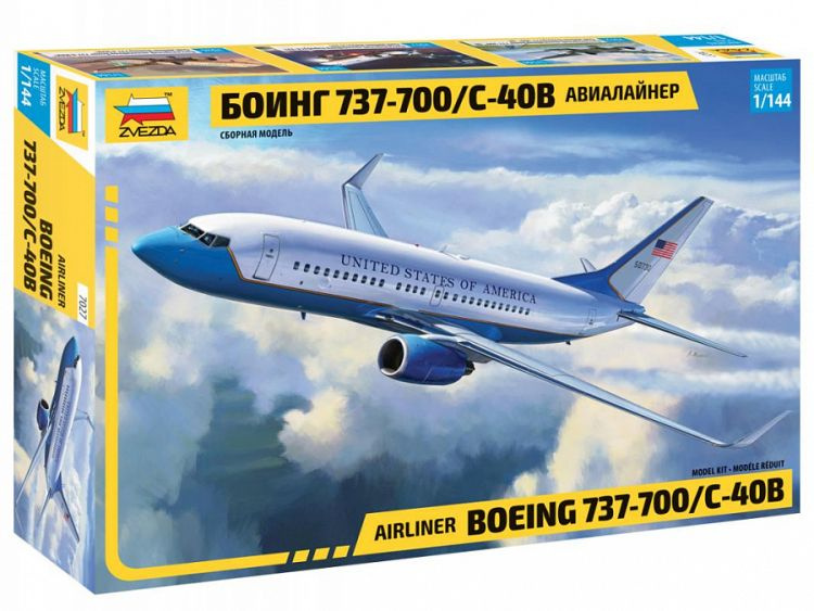 Сборная модель Пассажирский авиалайнер Boeing 737-700 (1/144) #1