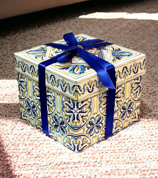 Кекс VALENTINO Panettone с кусочками шоколада 1000г, Италия - купить с ...