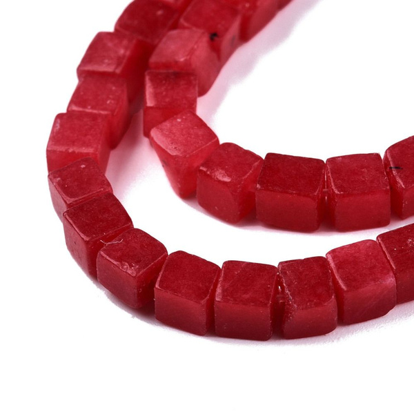 Бусины каменные, жадеит, малиново-красный, 4-6мм, кубики, 88 шт., низка ...