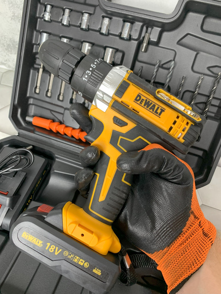 Дрель-шуруповерт Шуруповерт DeWalt 18V, От аккумулятора, 18 В, 42 Нм, 2 ...