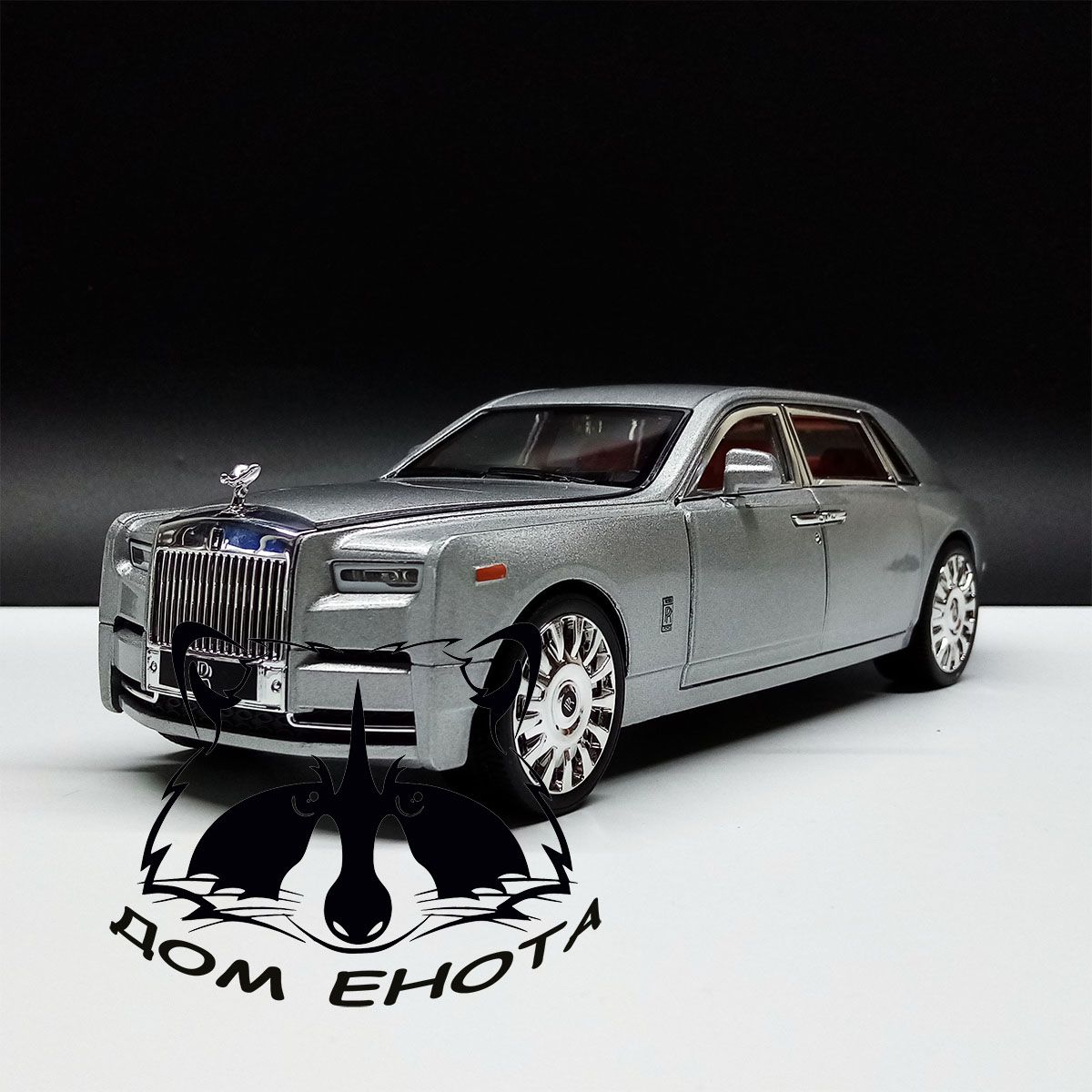 Машинка Rolls Royce PHANTOM. Металлическая модель Роллс Ройс Фантом 1:20  серебро 25см - купить с доставкой по выгодным ценам в интернет-магазине  OZON (1431539444)