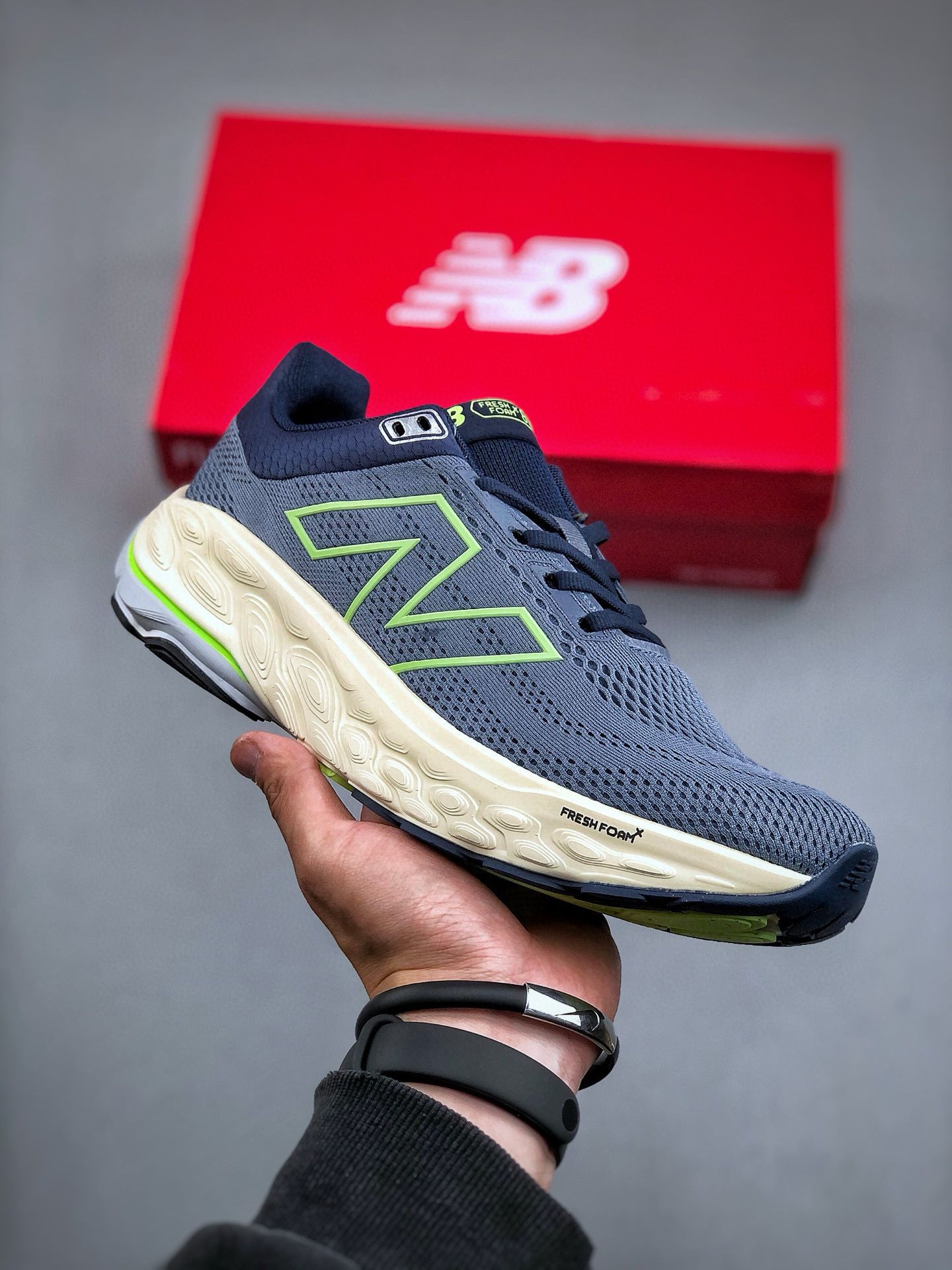 КроссовкиNewBalance860