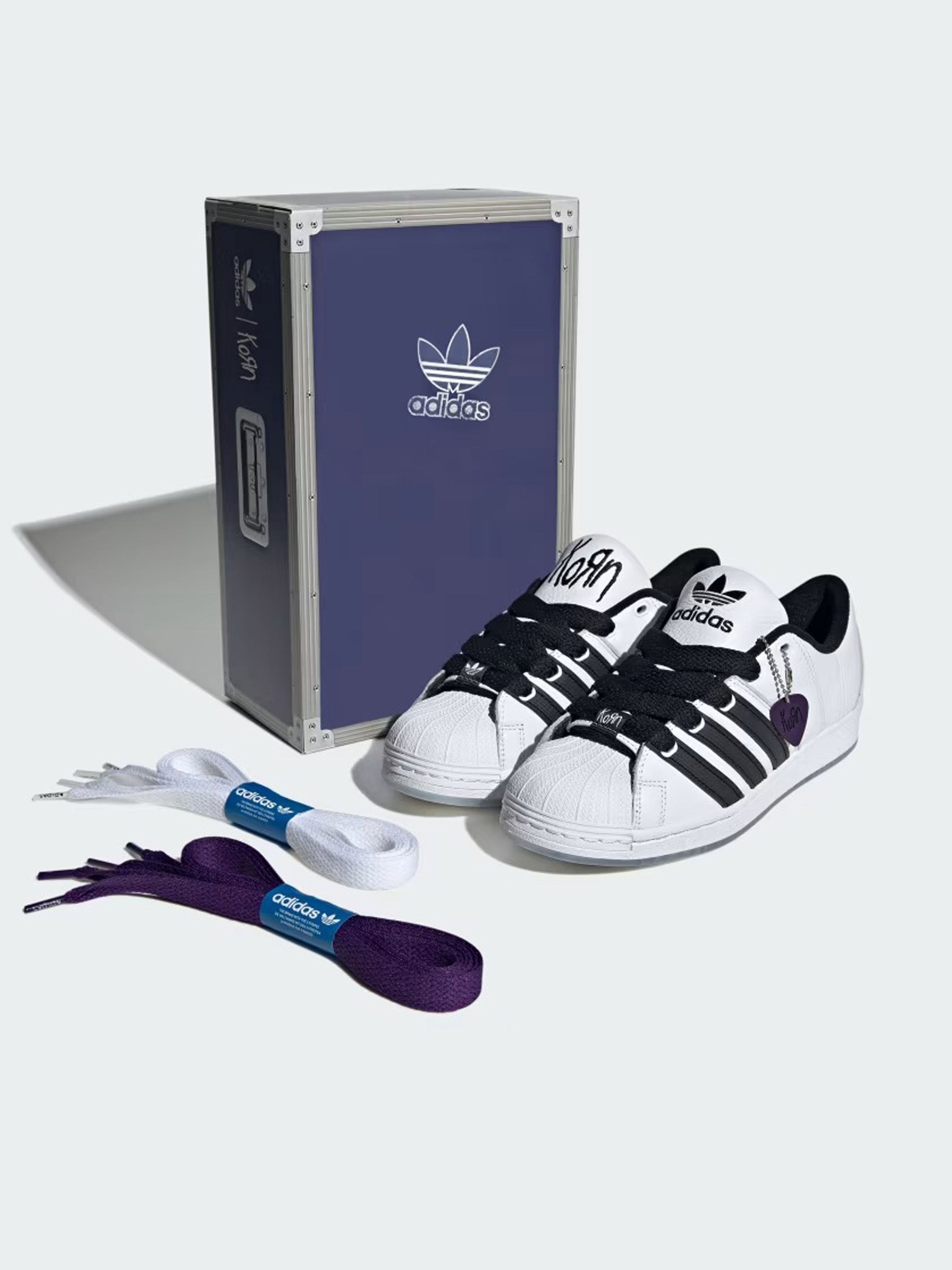 Кроссовки adidas...