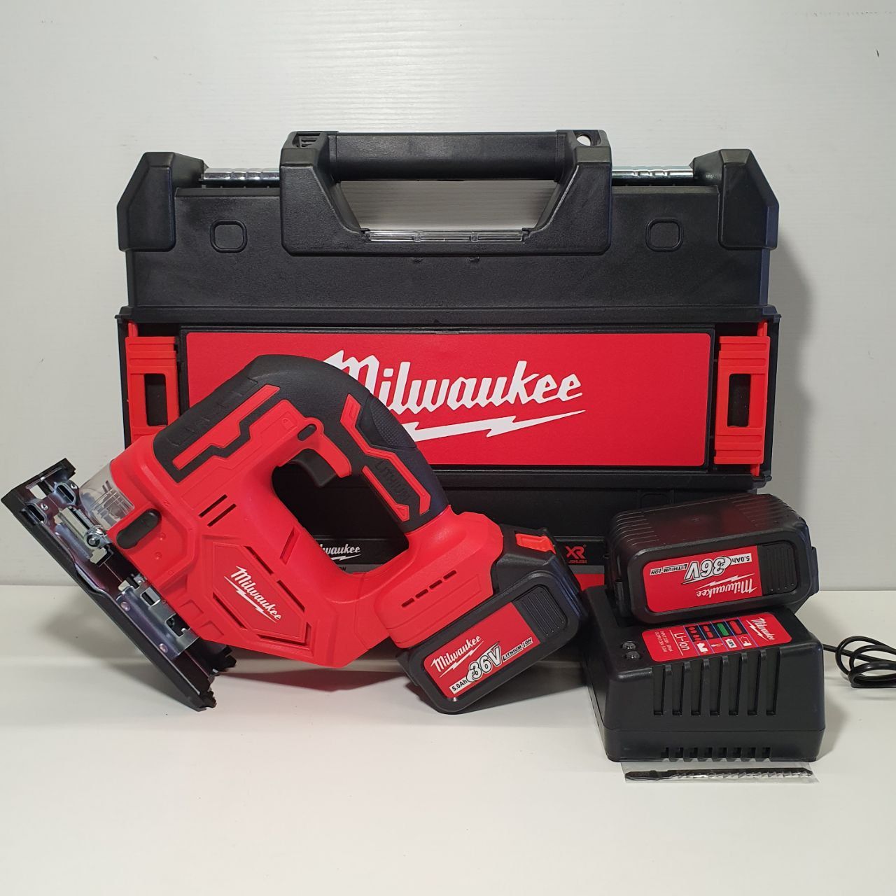 Аккумуляторный электро лобзик Milwaukee 36V 5А с кейсом