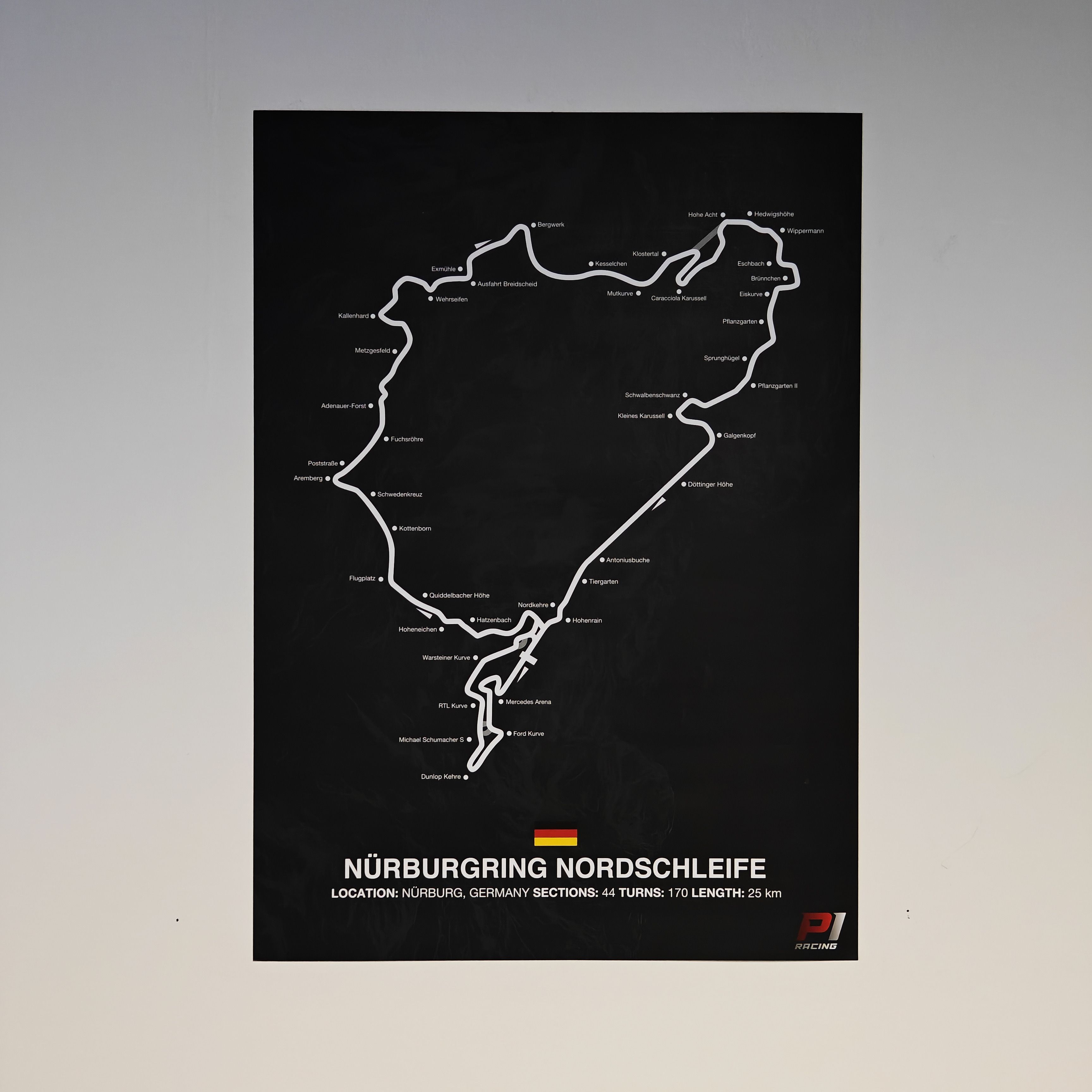 ПостерNurburgringNordschleifeавтомобильныйгоночныйтрек,50x70см