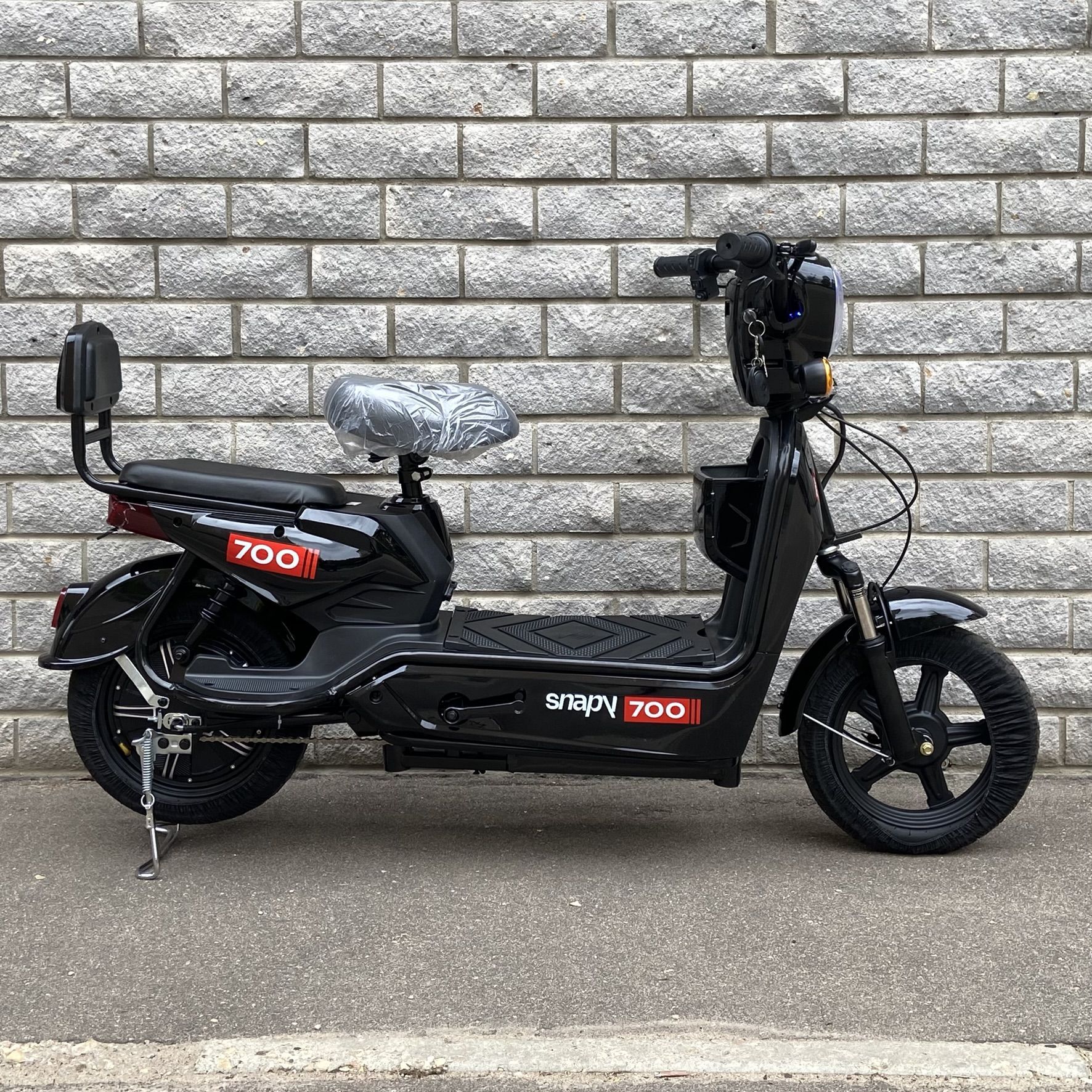 Электроскутер, электровелосипед SK8 черный 350w