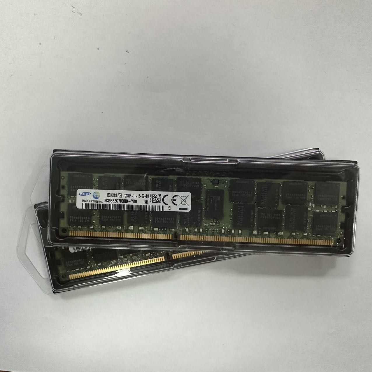 Оперативная память Оперативная память U-DIMM DDR3L 16GB 1600 Mhz ECC REG для X79/X99 PC3L-12800R 1x16 ГБ (M393B1G70QH0) 2x16 ГБ (N00014)