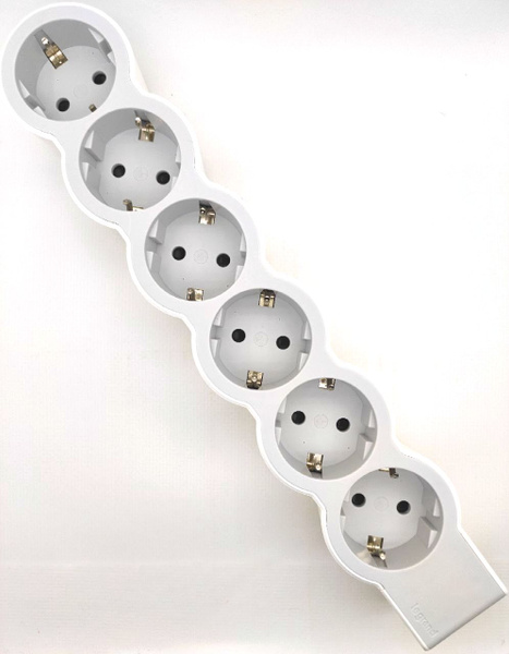 Розетка 6-я без кабеля с/з "Legrand Revolution'' 694579 1шт. - купить ...