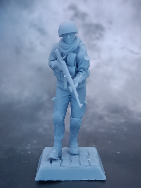 Миниатюра "Современный российский солдат в движении 2" 1:35 купить на ...