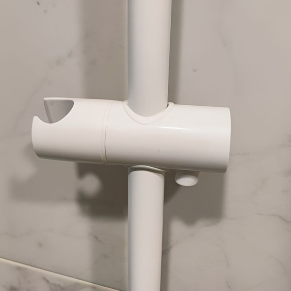 Держатель для ручной душевой лейки на штангу (рейлинг) цвет белый под ...
