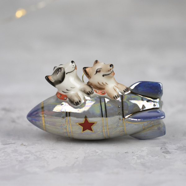 Ёлочная игрушка/сувенир "Белка и Стрелка vip в космическом корабле ...