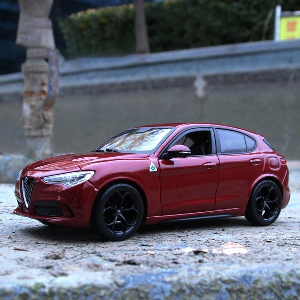 Bburago 1:18 - 1 - Coche a escala - Alfa Romeo Giulia GTAm Bburago 1:18 - 1 - Coche a escala - Alfa Romeo Giulia GTAm