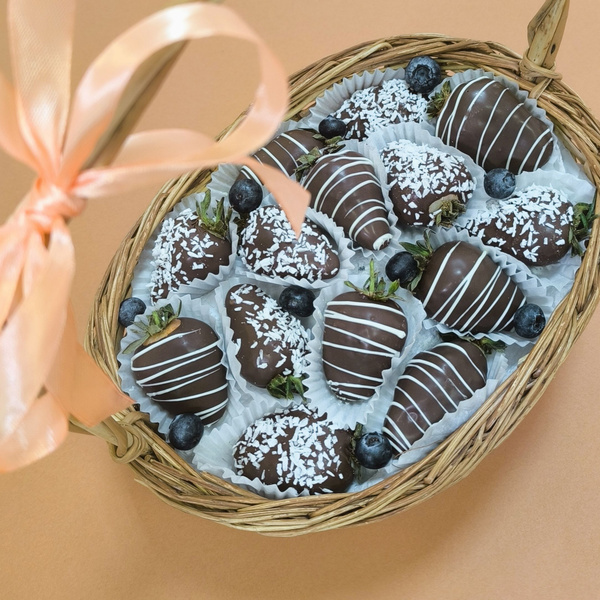 клубника в шоколаде Callebaut - купить с доставкой по выгодным ценам в ...