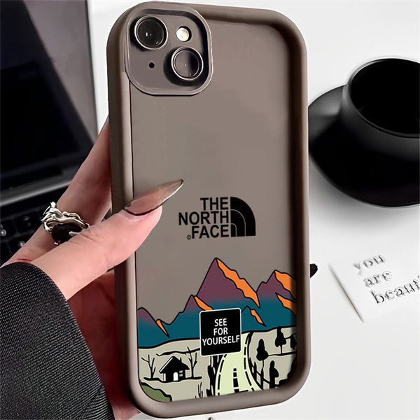Чехол на Iphone 13 / шоколадный The North face / С защитой камеры и ...