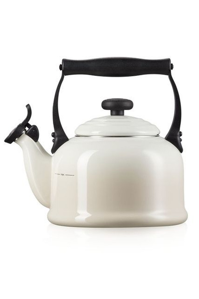 Le Creuset Чайник, 2.1 л купить на OZON по низкой цене (1730880481)