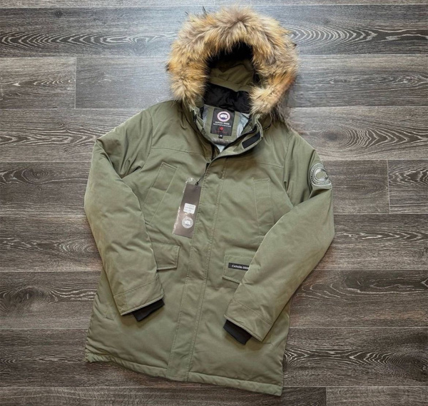 Пуховик CANADA GOOSE купить на OZON по низкой цене (1740368832)