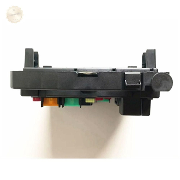 Блок предохранителей для Citroen C3 C5 C8 Peugeot 206 307 406 807 ...