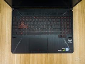 ASUSFX86Игровойноутбук15.6",IntelCorei5-8300H,RAM8ГБ,SSD,NVIDIAGeForceGTX1050TiMax-Q(4Гб),WindowsHome,черный,Русскаяраскладка