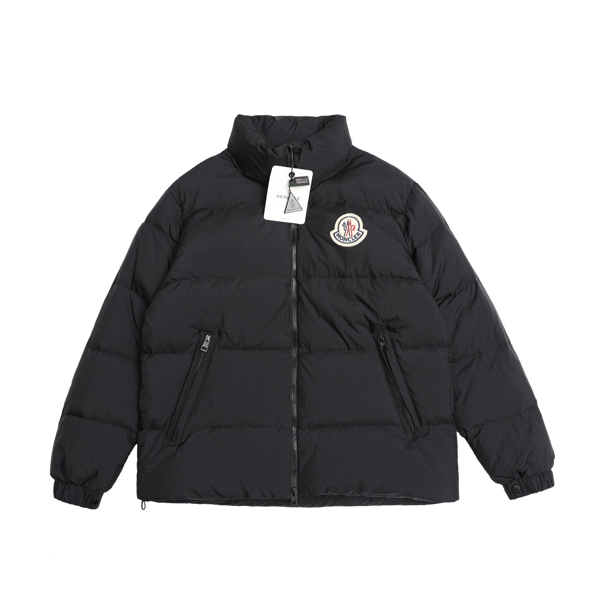 Пуховик MONCLER купить на OZON по низкой цене (1748949084)