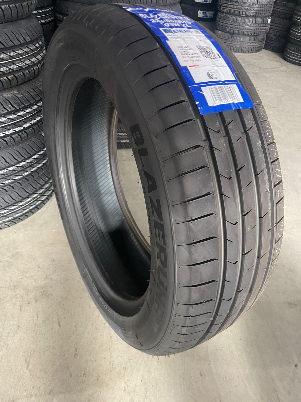 Compasal ZR 103W XL BLAZER UHP II Шины  летние 225/55  R19 103T