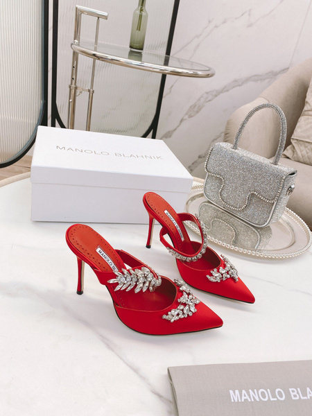 Туфли MANOLO BLAHNIK - купить с доставкой по выгодным ценам в интернет ...