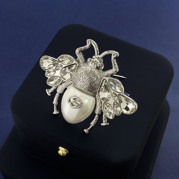 Gucci Брошь - купить с доставкой по выгодным ценам в интернет-магазине ...