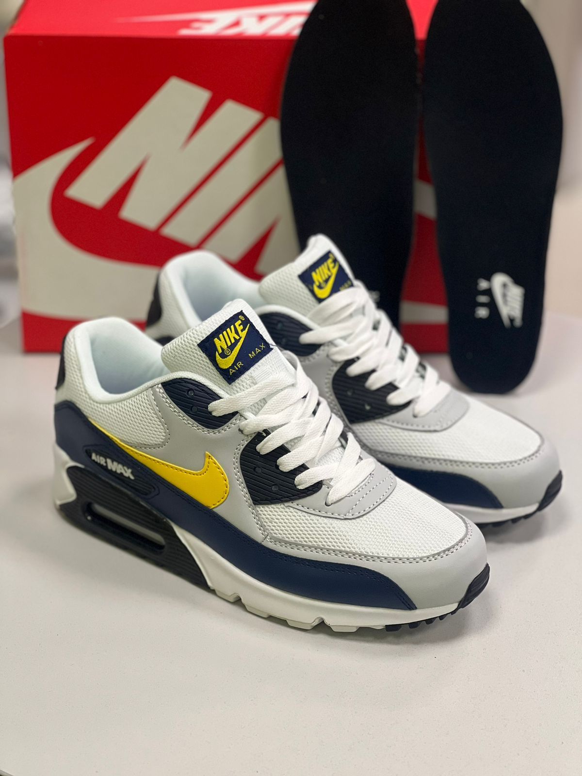 КроссовкиAirMax90